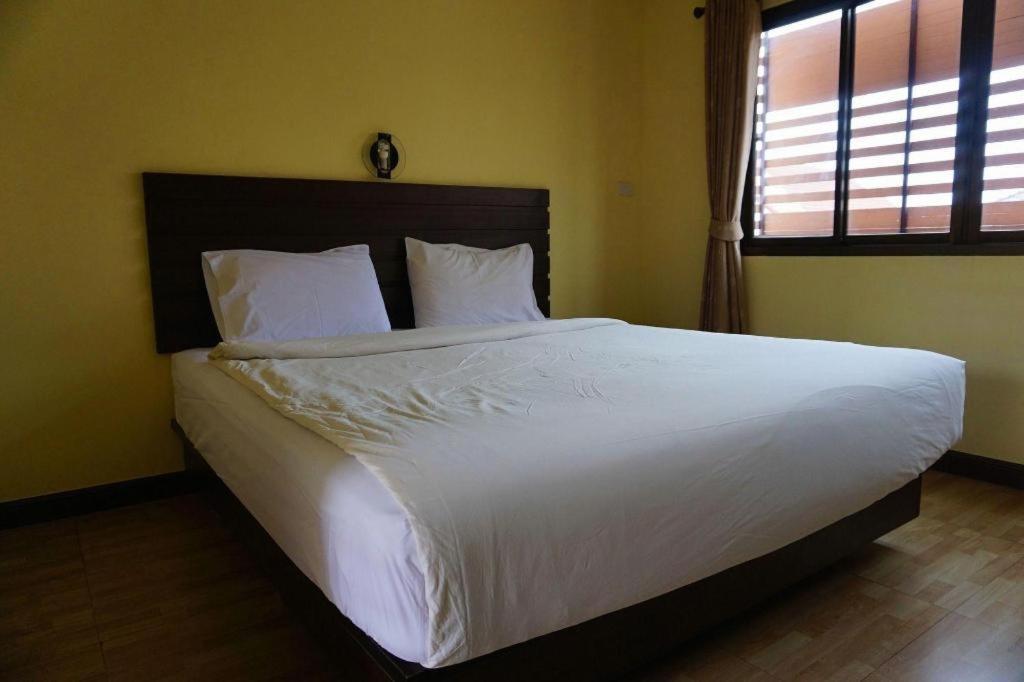 Ponburi Hotel Nan Eksteriør billede