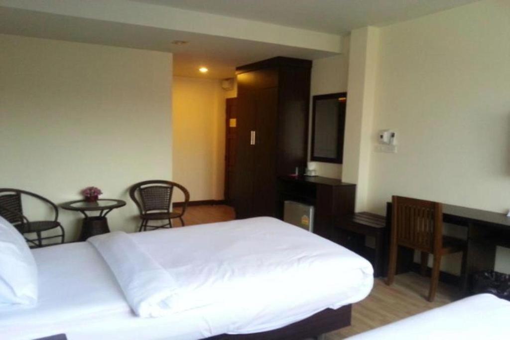 Ponburi Hotel Nan Eksteriør billede